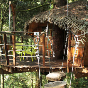 zipwire tree-house brittany les ormes